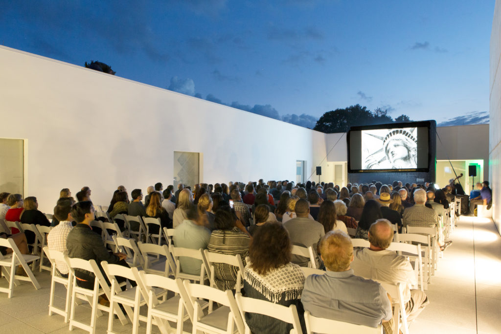 Cinema in Piazza